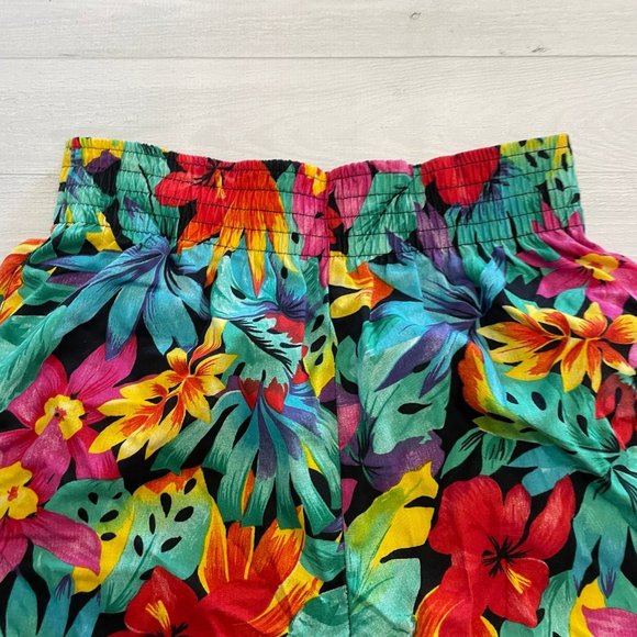Blue cabana vintage women’s floral Hawaiian shorts‎ - Picture 4 of 10